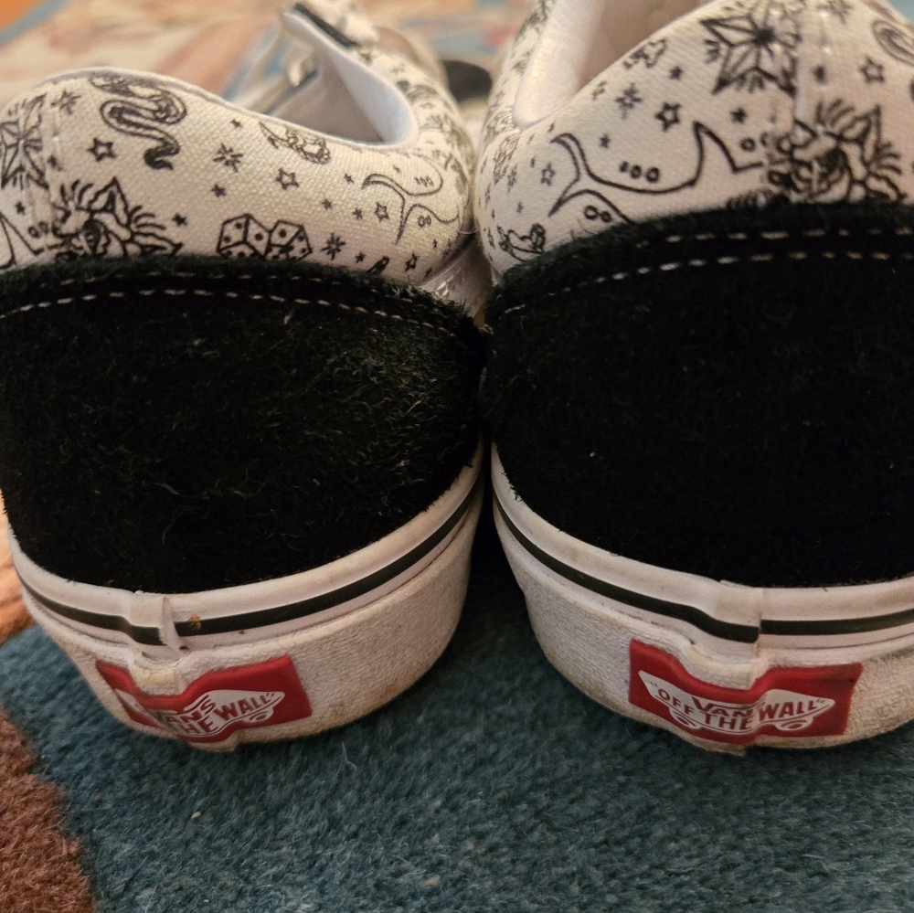 Vans Black and White Sneakers Classic Skate Style size mens 9.5 women's 11 - Picture 4 of 7